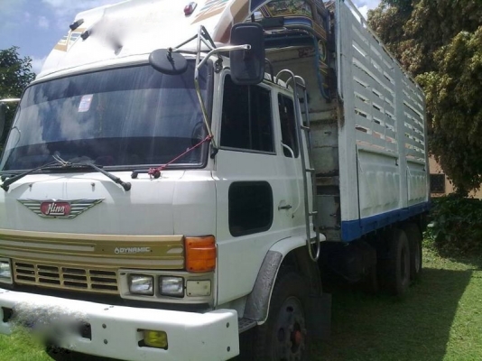 รถฮีโน่ 10 ล้อดั้ม F17  167 แรงม้า  สนใจติดต่อ 081 - 6079515