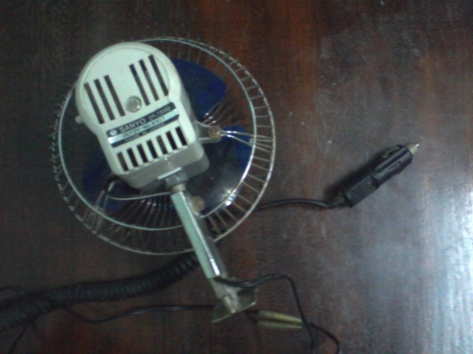 พัดลมติดรถ เก่าๆ ยี่ห้อ Sanyo "japan"