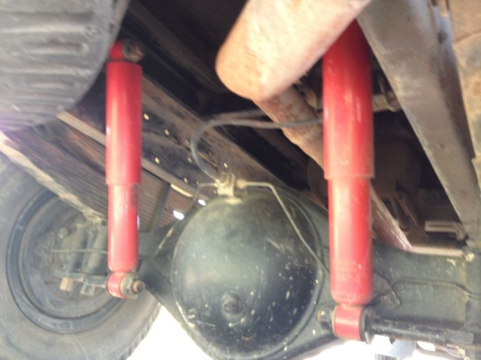 รถฮีโน่ 6 ล้อดั้ม 220 แรงม้า  สนใจติดต่อ 081 - 6079515