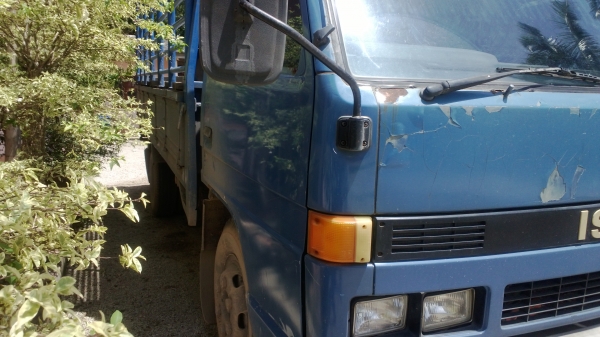 6ล้อรั้วNPR115แรง รถบ้าน เดิมๆ หัวเดิม เครื่อง เกียร์ เดิม รถพร้อมใช้ 6ล้อรั้วNPR115แรง รถบ้าน เดิมๆ หัวเดิม เครื่อง เกียร์ เดิม รถพร้อมใช้