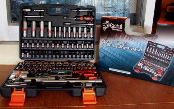 บล็อค Koche' 96 ชิ้น ลูกบล็อคขนาด 4-32