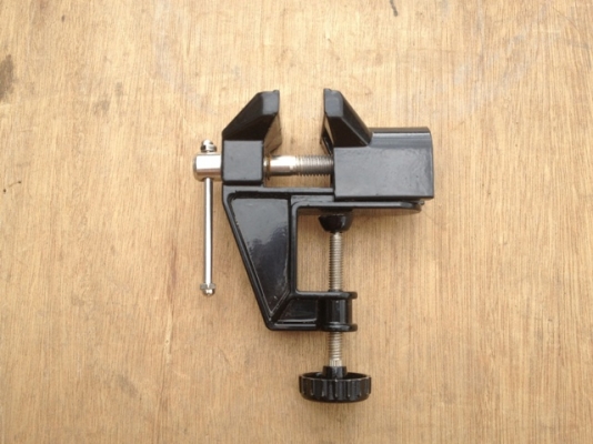 ขายปากกาจับงาน 2" ชิ้นงานเป็นอลูมิเนียมอัลลอย ขายปากกาจับงาน 2" ชิ้นงานเป็นอลูมิเนียมอัลลอย