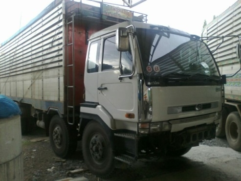 ขายเหมา nissan แม่ + ลูก 2 พ่วง ดั้มพ์