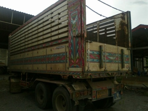 ขายเหมา nissan แม่ + ลูก 2 พ่วง ดั้มพ์