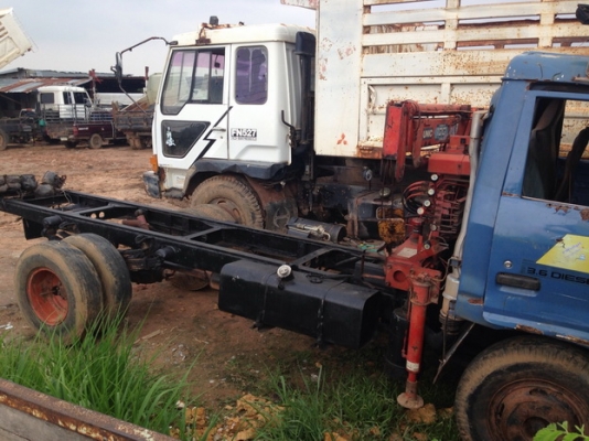 ขาย 6ล้อ ติดเฮี๊ยบ 1ตัน ISUZU KS 110 วางเครื่อง4HF1 120HP ฝาดำ (ลงเล่ม) ช่วงล่างเดิม คัสซีดี ยางดี6เส้น หัวบางเดิมเก็บนิดหน่อยสวย ติดเฮี๊ยบ UNIC 1ตัน สภาพดี พร้อมกระบะคาร์โก้ 4.30ม. สภาพดี  ขอขายทุนคืน ราคาต่อรองได้ครับ