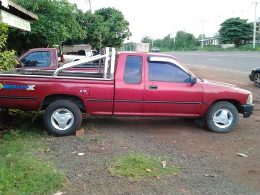 ***ขายแล้วครับขอบคุณ Truck2hand ขาย กระบะแค็ป TOYOTA, HILUX MIGHTY-X 2.5GL X-TRA CAB ปี37/94 เครื่องวางใหม่ 2Lนอก(ลงเล่ม) แห้งจริงแรง อึด ไม่เยิ้ม ช่วงล่างแน่นคัสซีสวยไม่ผุไม่ดาม กระบะไม่ผุ สีดีเคยเก็บมา มีต้องเก็บเพิ่มบางจุด ภายในสวย เบาะไม่ขาด พ.ธรรมดา
