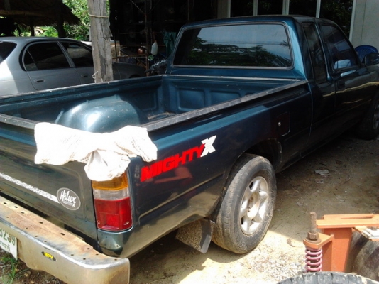 ขาย กระบะแค็ป TOYOTA, HILUX MIGHTY-X 2.5GL X-TRA CAB ปี37/94 เครื่องเดิม2L 2.5เครื่องดีติดง่าย แห้งๆไม่เยิ้ม ช่วงล่างแน่น คัสซีสวยเดิมๆ กระบะพื้นไม่ผุ ตัวรถสีสวยเก็บสีมาแล้ว ภายในสวย แอร์เย็น พ.ธรรมดา ล้อแม็ก ยางดี4เส้น หน้า-หลังเดิม ไม่เคยชนหนัก พร้อมใช้