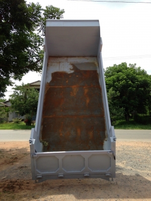 HINO FB4J 145 HP JO5C สมอเงิน หกล้อดั๊มพ์ กระบะดั๊มพ์เหล็ก 4 ตันความยาว 3.60 เมตรต่อดั๊มพ์ใหม่เอี่ยมสภาพสวยสุดๆ เครื่องแห้งแรงดี ภายในเก๋งสวยครบพร้อม แอร์เย็น พวงมาลัยเพาเวอร์ ระบบเบรคทริ๊ปฟี้ ช่วงล่างคัชซีสวยมาก ยาง 8.25 ขอบ 16 สภาพดี 80\% พร้อมบรรทุกพร้อ