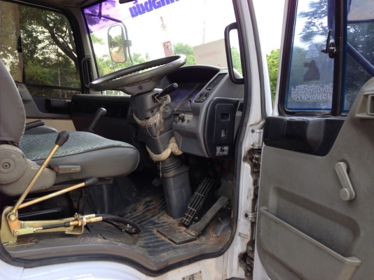 HINO FB4J 145 HP JO5C สมอเงิน หกล้อดั๊มพ์ กระบะดั๊มพ์เหล็ก 4 ตันความยาว 3.60 เมตรต่อดั๊มพ์ใหม่เอี่ยมสภาพสวยสุดๆ เครื่องแห้งแรงดี ภายในเก๋งสวยครบพร้อม แอร์เย็น พวงมาลัยเพาเวอร์ ระบบเบรคทริ๊ปฟี้ ช่วงล่างคัชซีสวยมาก ยาง 8.25 ขอบ 16 สภาพดี 80\% พร้อมบรรทุกพร้อ