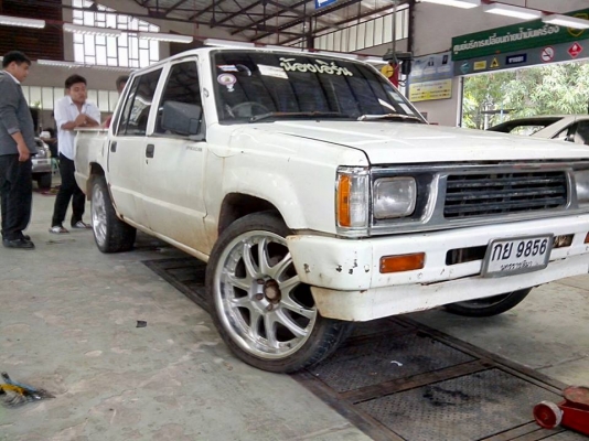 ขายล้อแม๊คขอบ20 6 รู สวยๆ