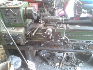 ขายเลิกกิจการเครื่องกลึง2แท่นอัด1 ขายเลิกกิจการเครื่องกลึง2แท่นอัด1