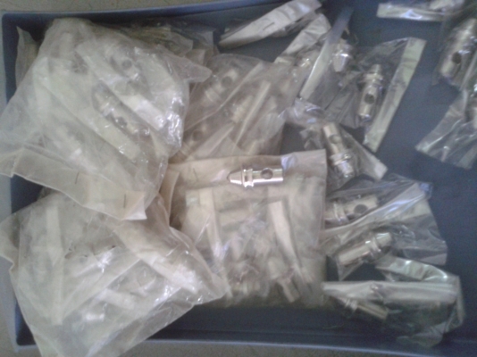 ขายเหมา-น็อตกลึงแต่งมอไซค์2000กว่าตัว70กว่าโล ขายเหมา-น็อตกลึงแต่งมอไซค์2000กว่าตัว70กว่าโล