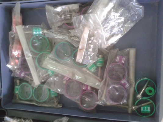 ขายเหมา-น็อตกลึงแต่งมอไซค์2000กว่าตัว70กว่าโล ขายเหมา-น็อตกลึงแต่งมอไซค์2000กว่าตัว70กว่าโล