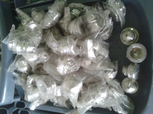 ขายเหมา-น็อตกลึงแต่งมอไซค์2000กว่าตัว70กว่าโล ขายเหมา-น็อตกลึงแต่งมอไซค์2000กว่าตัว70กว่าโล