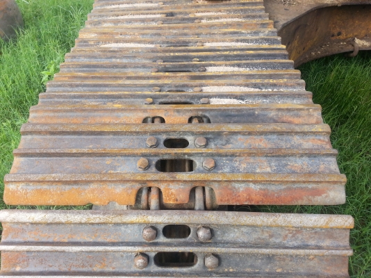 ขายอะใหล่ด่วน KOMATSU PC200-5 ทั้งคัน ตัดวันนี้ครับ