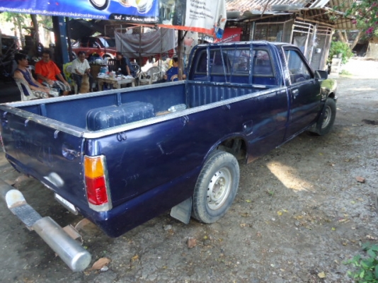 ISUZU  KB2200 ปี2527 ช่วงยาวห้าขอISUZU KB2200 สวยๆช่วงยาว 5ขอ สภาพเครื่องเดิมๆแน่นๆครับ