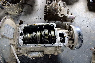 ขายเกียร์  ร็อกตาราง  และเกียร์  เจ 6 สปีป ร็อก 6 สปีด