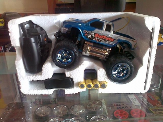 รถบังคับราคาถูก ขับ4เทอร์โบดิฟแบต2ก้อน 980 ราคาพิเศษสุดๆ รถบังคับราคาถูก ขับ4เทอร์โบดิฟแบต2ก้อน 980 ราคาพิเศษสุดๆ