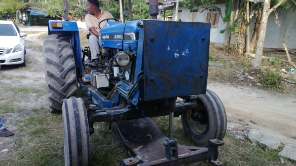 ขาย...รถไถAT6610(เพลาเดียว) NEW HOLLANDใหม่ป้ายแดง3.5ปี รวมดาวน์รวมผ่อน..แค่6.8แสน อุปกรณ์ครบ