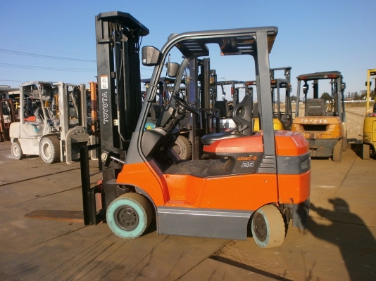 ขายรถ toyota 7fb25 ( 2.5 TONS )