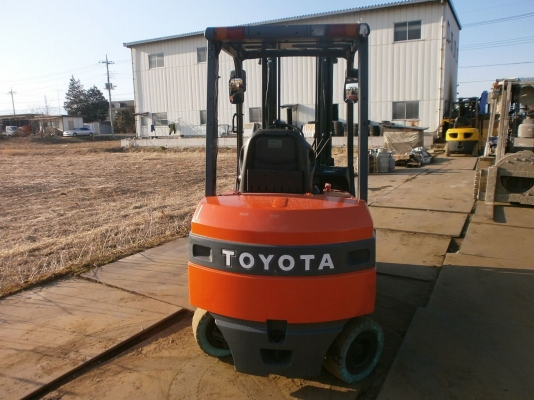 ขายรถ toyota 7fb25 ( 2.5 TONS )