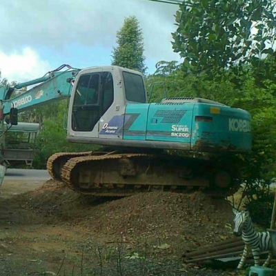 ขายรถแบ็คโฮ KOBELCO SK200 Mark 6 YN09  ใช้มา 8000 ชม.เอกสารเล่มทะเบียน
