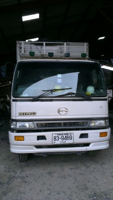 รถบรรทุกฮีโน่