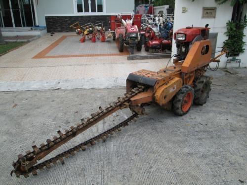 รถขุดร่องดินเดินตาม รหัสสินค้า :13001106 สภาพสวยพร้อมใช้งาน ราคาต่อรองได้ www.nihonmono.com