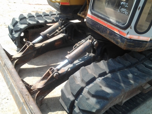 ขายด่วน..รถแบคโฮ CAT 307 SSR ไมล์ 3,500 ชั่วโมง รถสวย เก่าญี่ปุ่นแท้  แรงขุดดี ทำงานได้ไว ประหยัดน้ำมันสุดคุ้ม มีใบอินวอยล์ ราคาต่อรองได้.