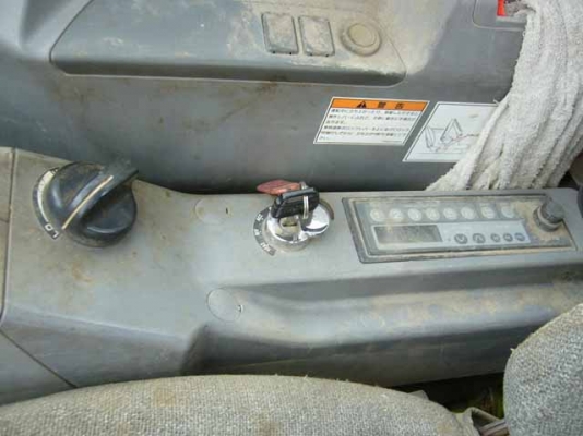 รถขุด KOBELCO  SK200-6E YN08,SN:33142,Yr.2002,Hr.8495 รถนอกนำเข้า รสภาพสวยมากครับ ซีเรียลสูงชั่วโมงน้อย  ติดต่อคุณ มานะ 085-9049669