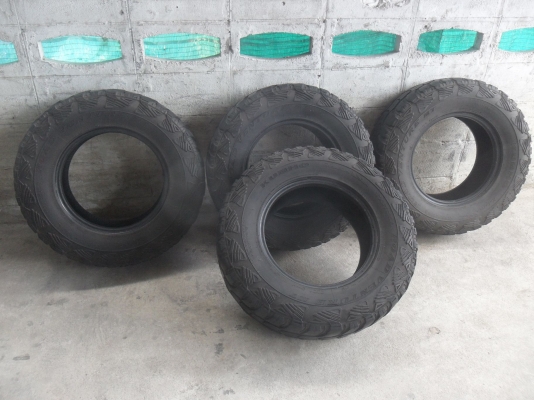 ยาง KUMHO 245/75R16 MUD ปี10 สวยๆ 4 เส้น ราคา 4900 บาท