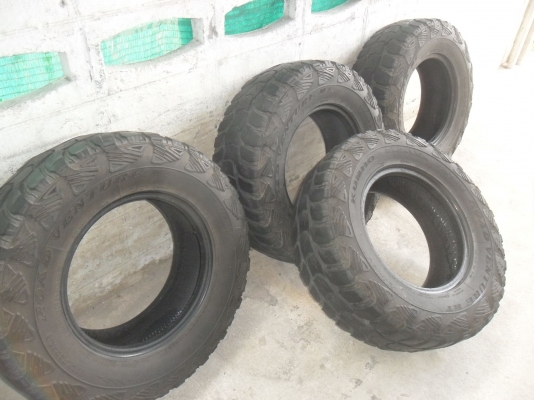 ยาง KUMHO 245/75R16 MUD ปี10 สวยๆ 4 เส้น ราคา 4900 บาท