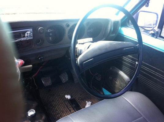 ขายดัสสัน 620 ปี 2519 ราคา 65,000 บาท