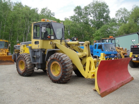 WA300-3-50083รถตักตอนนี้รถจอดที่(CSนวนคร)ครับ