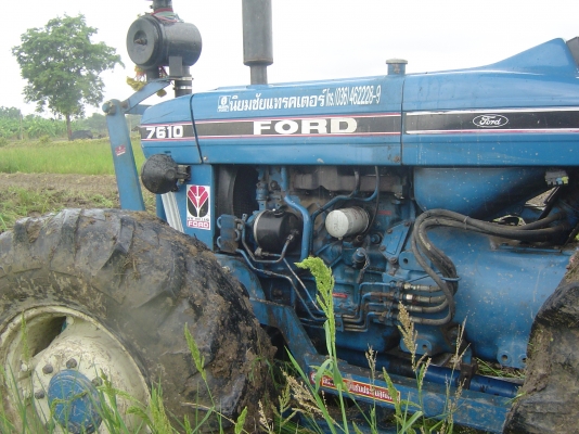 ขายรถไถฟอร์ดสองเพลา