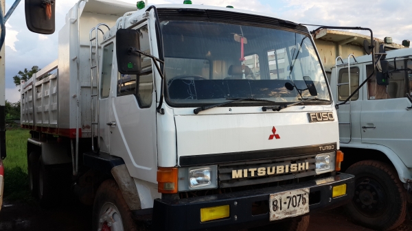 ขายด่วนไอ้หลงสองเพลาดั้มสิบสปีด FN527MTF500 ราคาคุยกันได้รีบโทร0843923995 0811838154