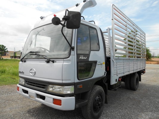 รถ 6 ล้อ HINO  FB4J  140  แรงม้า กระบะยาว 5 เมตร