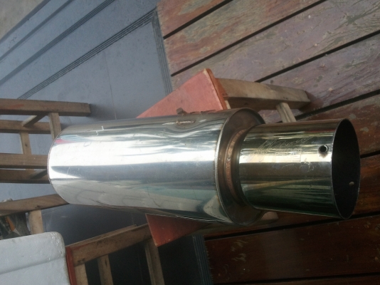 ขายท่อซิ้งนอกสภาพดีครับ ยี่ห้อhks สำหรับsr หรือj ก็ได้ครับ