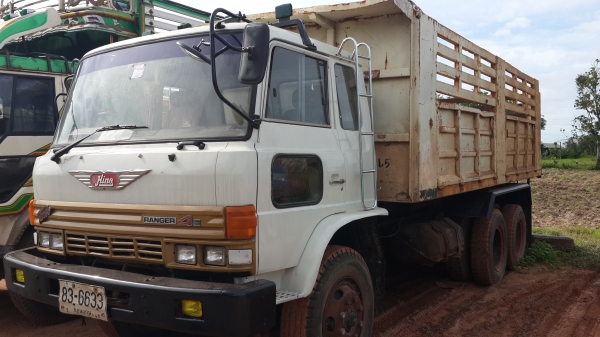 ขายด่วนHINOFM177 เครื่องHO7D 195แรงสองเพลาดั้มยางดีคัชซีสวยจัดเอกสารพร้อมจดัแนนท์ได้5ถึง6แสนรีบโทร 0843923995 0811838154