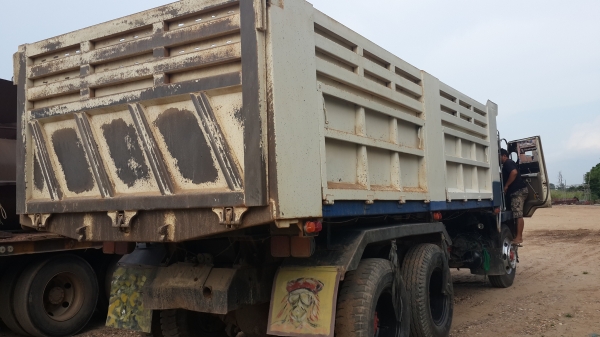 ขายด่วนไอ้หลงสองเพลาดั้มสิบสปีด FN527MTF3500 ราคาคุยกันได้รีบโทร0843923995 0811838154