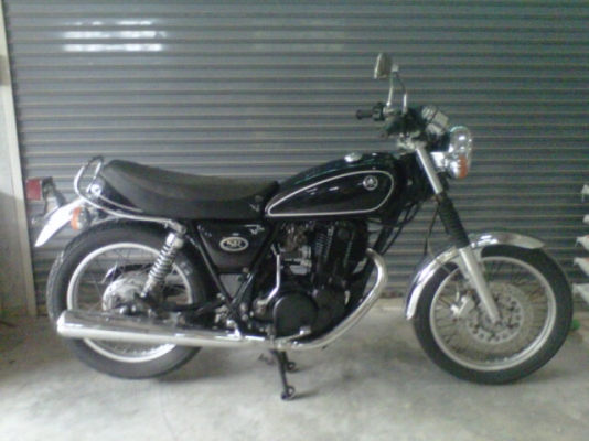 ***ให้ไวขาย sr ปี 2002 เดิมๆ ตรงรุ่น ประกอบใหม่ 66000 ohm คอนหวัน*** เครื่องดีมากครับ ระบบไฟใช้ได้หมดครับ แบตใหม่ ตรงรุ่นทุกอย่างครับ เอกสารอินวอยออกชื่อครับ สนใจ 0858730704 ohm คอนหวัน