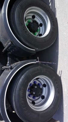 10ล้อหัวลากอีซูซุ270 ปี*41 รถสวย ยางก็สวย รถห้างแท้ 10ล้อหัวลากอีซูซุ270 ปี*41 รถสวย ยางก็สวย รถห้างแท้