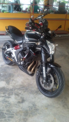 ขายER6N ปี 2012 พร้อมของแต่ง