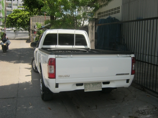 ขาย อีซูซุ ตอนเดียว ปี 10 สีขาว