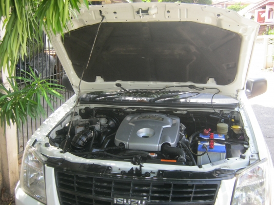 ขาย อีซูซุ ตอนเดียว ปี 10 สีขาว