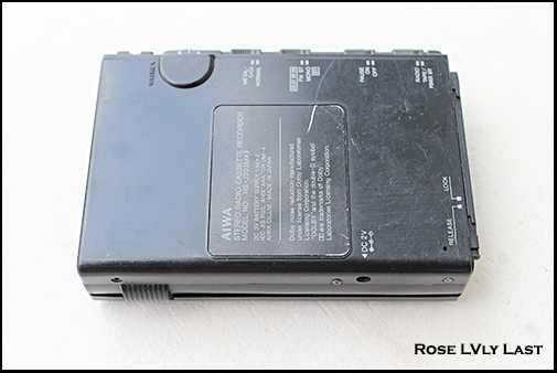 เครื่องเล่นเทปคาสเซ็ท AIWA อแดปเตอร์ ชาร์จแบตเตอรี่ โซนี่ วอล์คแมน นาฬิกา โอดีเอ็ม (ขายเหมา)