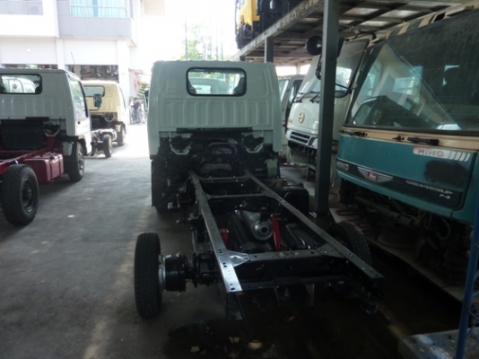 ISUZU NKR การ์ตูน 150 HP 4 สูบ ป้ายเล็กไม่ติดเวลา