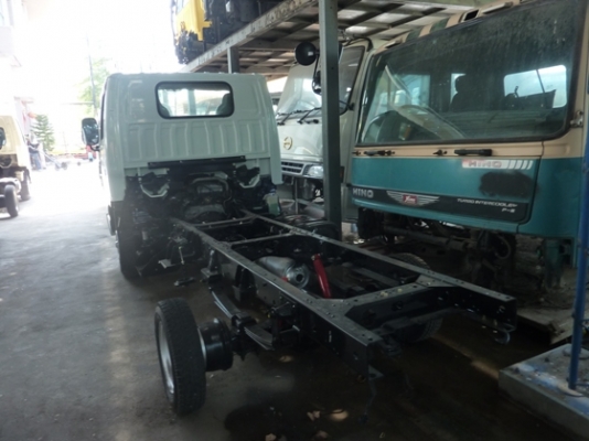 ISUZU NKR การ์ตูน 150 HP 4 สูบ ป้ายเล็กไม่ติดเวลา