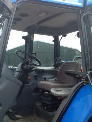 รถไถนิวฮอลแลนด์ TS90 เกียร์ธรรมดา 12x12 สภาพสวย 6,342 ชั่วโมง  ขายเพียง 980,000 บาทเท่านั้น
