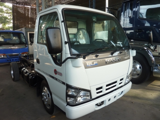ISUZU NKR ตาเพชร 150 HP  4 สูบ ป้ายเล็กไม่ติดเวลา 4 ล้อ